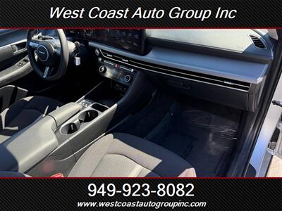 2025 Hyundai SONATA SEL   - Photo 10 - Costa Mesa, CA 92626