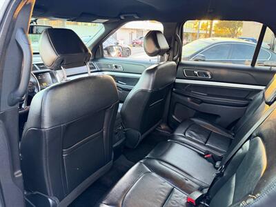 2017 Ford Explorer XLT   - Photo 6 - Costa Mesa, CA 92626