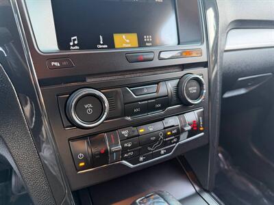 2017 Ford Explorer XLT   - Photo 14 - Costa Mesa, CA 92626