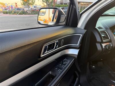 2017 Ford Explorer XLT   - Photo 18 - Costa Mesa, CA 92626