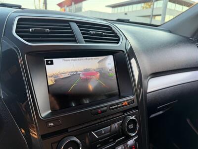 2017 Ford Explorer XLT   - Photo 11 - Costa Mesa, CA 92626