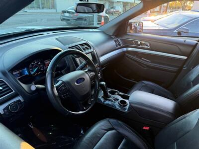 2017 Ford Explorer XLT   - Photo 5 - Costa Mesa, CA 92626