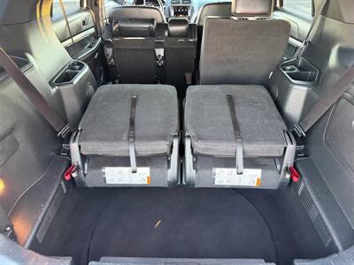 2017 Ford Explorer XLT   - Photo 8 - Costa Mesa, CA 92626