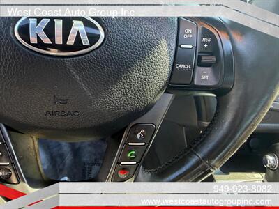 2013 Kia Optima Hybrid EX - Photo 16 - Costa Mesa, CA 92626