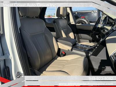 2017 Land Rover Discovery SE   - Photo 8 - Costa Mesa, CA 92626