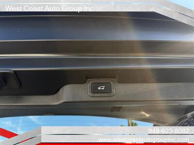 2017 Land Rover Discovery SE   - Photo 23 - Costa Mesa, CA 92626