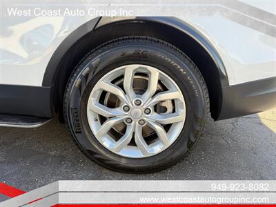 2017 Land Rover Discovery SE   - Photo 30 - Costa Mesa, CA 92626