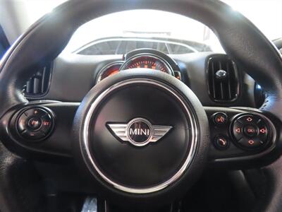 2017 MINI Countryman Cooper   - Photo 10 - Costa Mesa, CA 92626