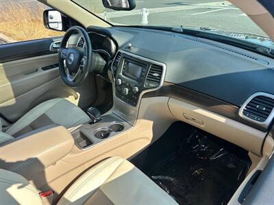 2015 Jeep Grand Cherokee Laredo   - Photo 11 - Costa Mesa, CA 92626