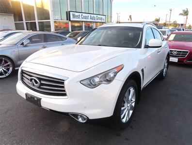 2015 INFINITI QX70  