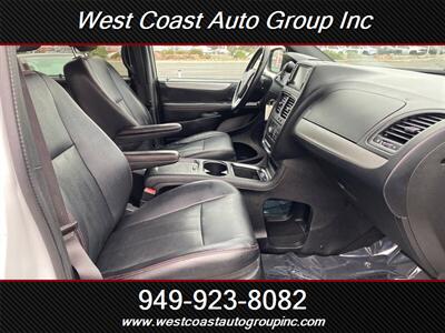 2018 Dodge Grand Caravan GT   - Photo 28 - Costa Mesa, CA 92626