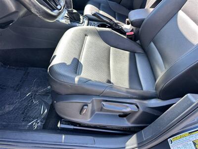 2017 Volkswagen Golf TSI SE   - Photo 10 - Costa Mesa, CA 92626
