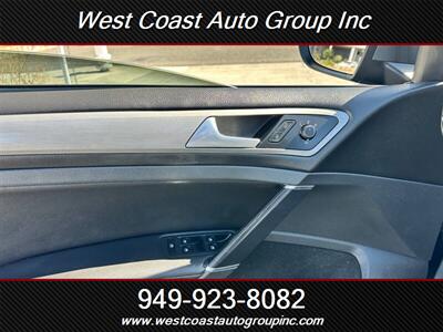 2017 Volkswagen Golf TSI SE   - Photo 15 - Costa Mesa, CA 92626