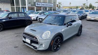 2015 MINI Hardtop 2 Door Cooper S   - Photo 2 - Costa Mesa, CA 92626