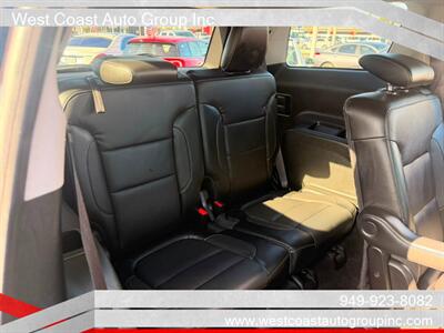 2017 GMC Acadia SLT-1 - Photo 11 - Costa Mesa, CA 92626