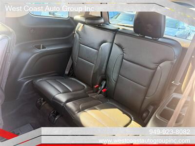 2017 GMC Acadia SLT-1 - Photo 12 - Costa Mesa, CA 92626