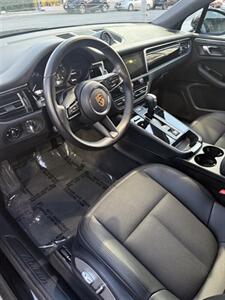 2023 Porsche Macan   - Photo 5 - Costa Mesa, CA 92626