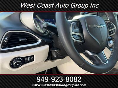 2022 Chrysler Pacifica Touring L   - Photo 7 - Costa Mesa, CA 92626