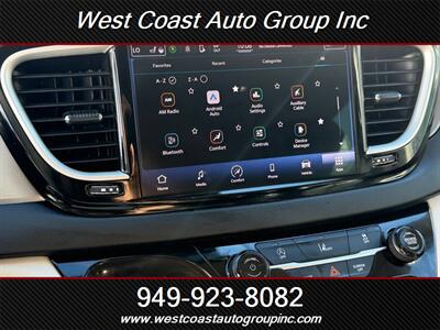 2022 Chrysler Pacifica Touring L   - Photo 25 - Costa Mesa, CA 92626