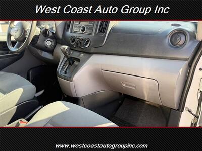 2015 Nissan NV200 SV   - Photo 7 - Costa Mesa, CA 92626
