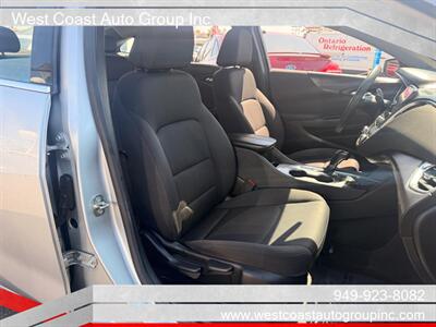 2020 Chevrolet Malibu LT   - Photo 14 - Costa Mesa, CA 92626