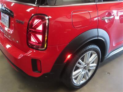 2022 MINI Countryman Cooper   - Photo 23 - Costa Mesa, CA 92626