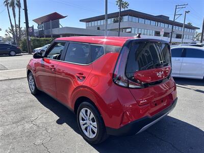 2023 Kia Soul LX   - Photo 3 - Costa Mesa, CA 92626