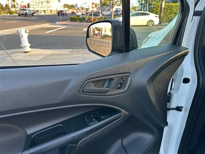 2017 Ford Transit Connect XL   - Photo 13 - Costa Mesa, CA 92626