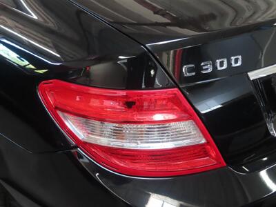 2011 Mercedes-Benz C 300 Sport   - Photo 17 - Costa Mesa, CA 92626