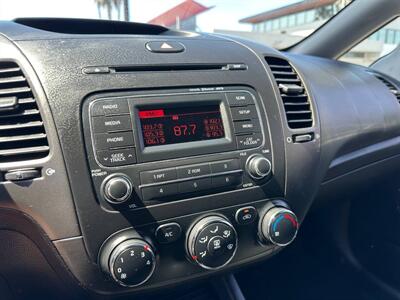 2016 Kia Forte5 LX Plus   - Photo 17 - Costa Mesa, CA 92626