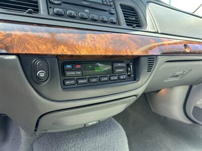 2005 Mercury Grand Marquis LSE   - Photo 20 - Costa Mesa, CA 92626