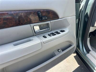 2005 Mercury Grand Marquis LSE   - Photo 18 - Costa Mesa, CA 92626