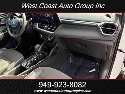 2025 Chevrolet Trailblazer LT   - Photo 9 - Costa Mesa, CA 92626