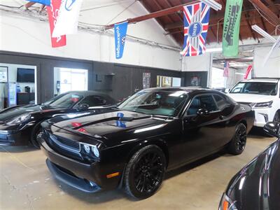 2011 Dodge Challenger SE   - Photo 1 - Costa Mesa, CA 92626