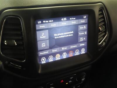 2021 Jeep Compass Trailhawk Elite   - Photo 20 - Costa Mesa, CA 92626