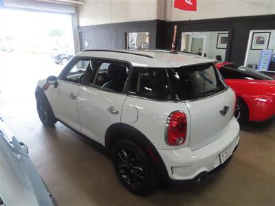 2014 MINI Countryman Cooper S   - Photo 4 - Costa Mesa, CA 92626