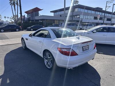 2016 Mercedes-Benz SLK SLK 300   - Photo 4 - Costa Mesa, CA 92626