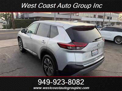 2022 Nissan Rogue SV   - Photo 4 - Costa Mesa, CA 92626