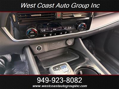 2022 Nissan Rogue SV   - Photo 19 - Costa Mesa, CA 92626
