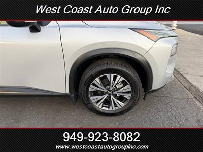 2022 Nissan Rogue SV   - Photo 24 - Costa Mesa, CA 92626