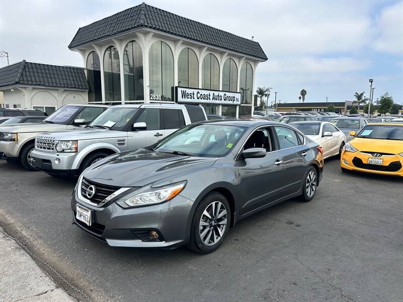 2017 Nissan Altima 2.5 SV - Photo 1 - Costa Mesa, CA 92626