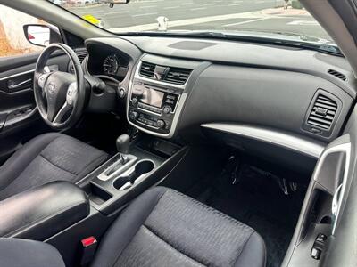 2017 Nissan Altima 2.5 SV   - Photo 6 - Costa Mesa, CA 92626
