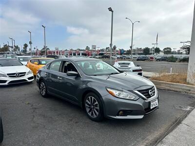 2017 Nissan Altima 2.5 SV   - Photo 2 - Costa Mesa, CA 92626