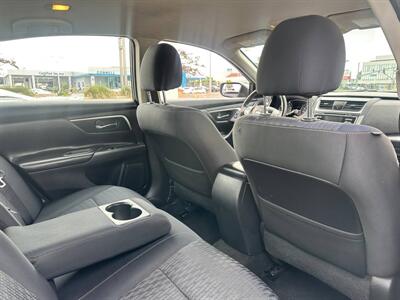 2017 Nissan Altima 2.5 SV   - Photo 8 - Costa Mesa, CA 92626