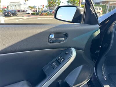 2010 Nissan Altima 3.5 SR   - Photo 19 - Costa Mesa, CA 92626