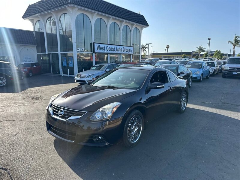 2010 Nissan Altima 3.5 SR - Photo 1 - Costa Mesa, CA 92626