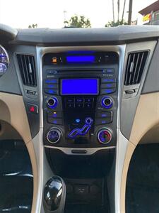 2012 Hyundai SONATA GLS   - Photo 15 - Costa Mesa, CA 92626
