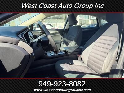 2017 Ford Fusion SE   - Photo 6 - Costa Mesa, CA 92626