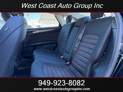 2017 Ford Fusion SE   - Photo 10 - Costa Mesa, CA 92626