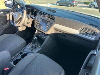 2020 Volkswagen Tiguan S   - Photo 12 - Costa Mesa, CA 92626